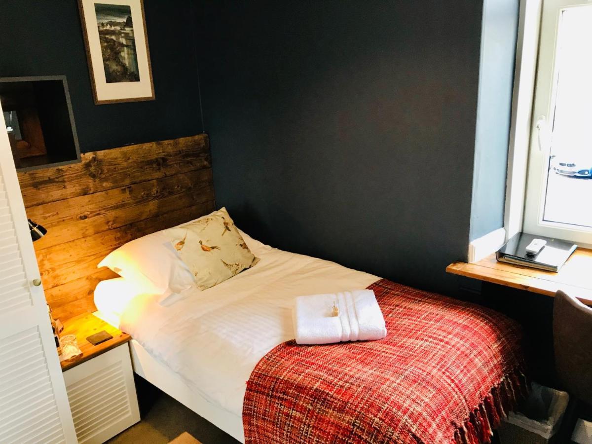 Lairds Lodge Inverness Bagian luar foto