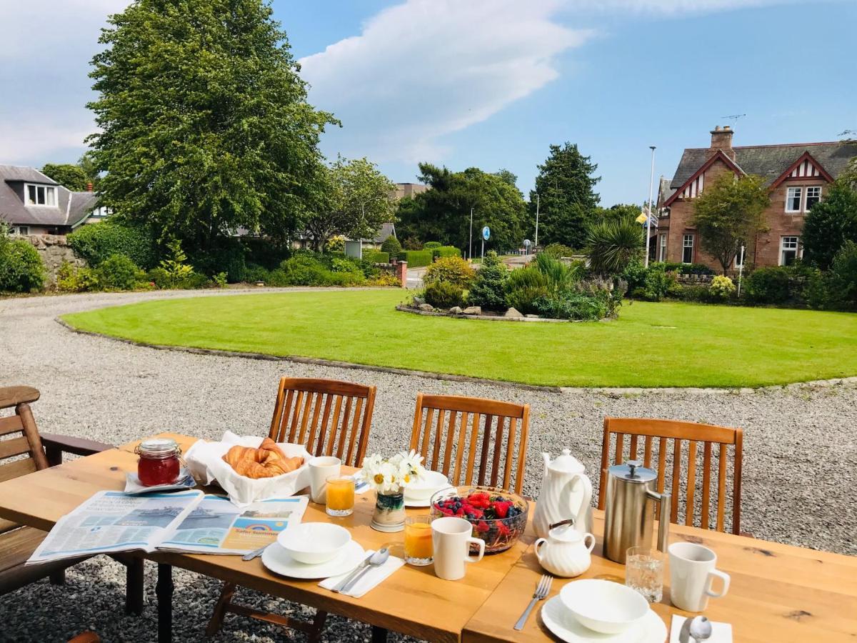 Lairds Lodge Inverness Bagian luar foto