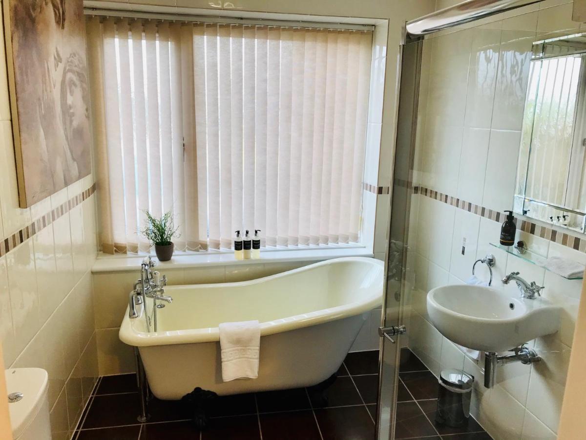 Lairds Lodge Inverness Bagian luar foto