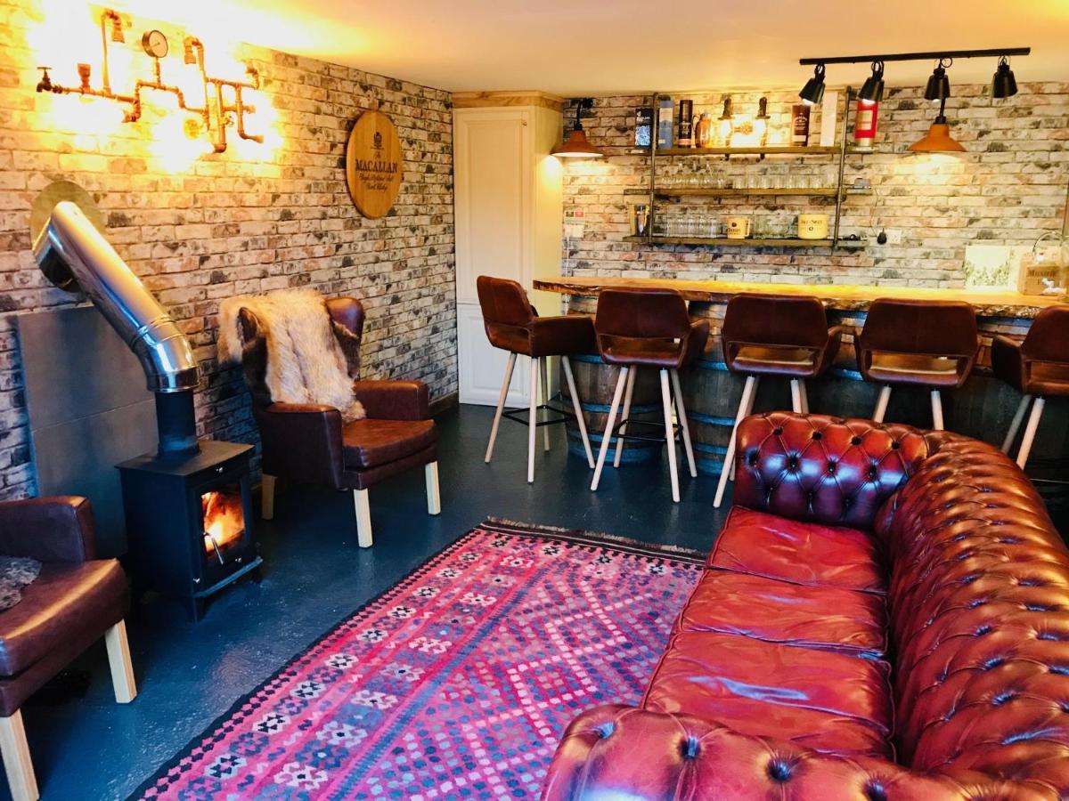 Lairds Lodge Inverness Bagian luar foto